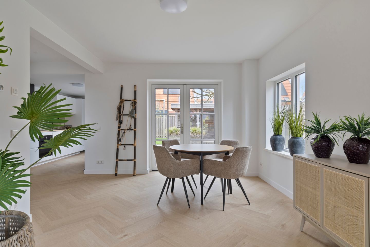 Foto 14 van Scharreweersterweg 37