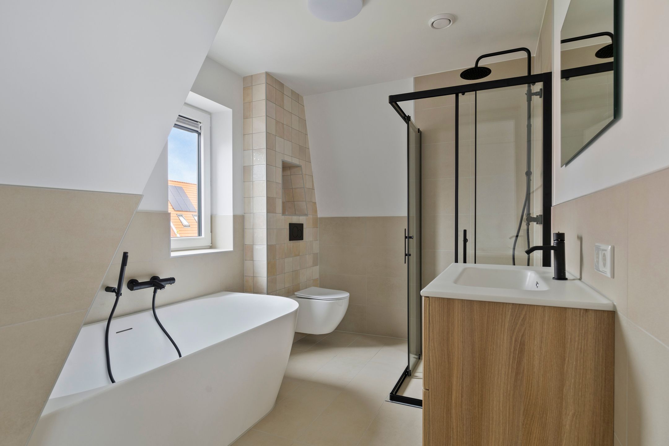 Foto 24 van Scharreweersterweg 37