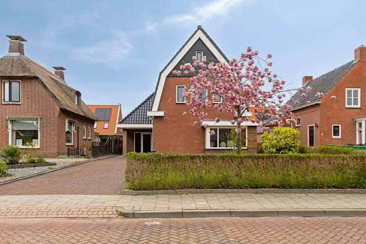 Foto 33 van Scharreweersterweg 37