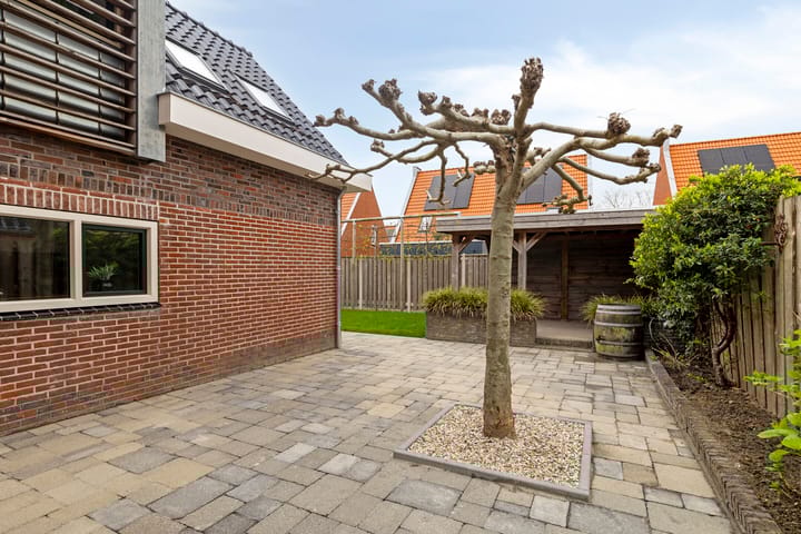 Foto 35 van Scharreweersterweg 37