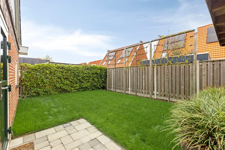 Foto 41 van Scharreweersterweg 37