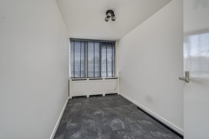 Foto 15 van Knikbloem 7