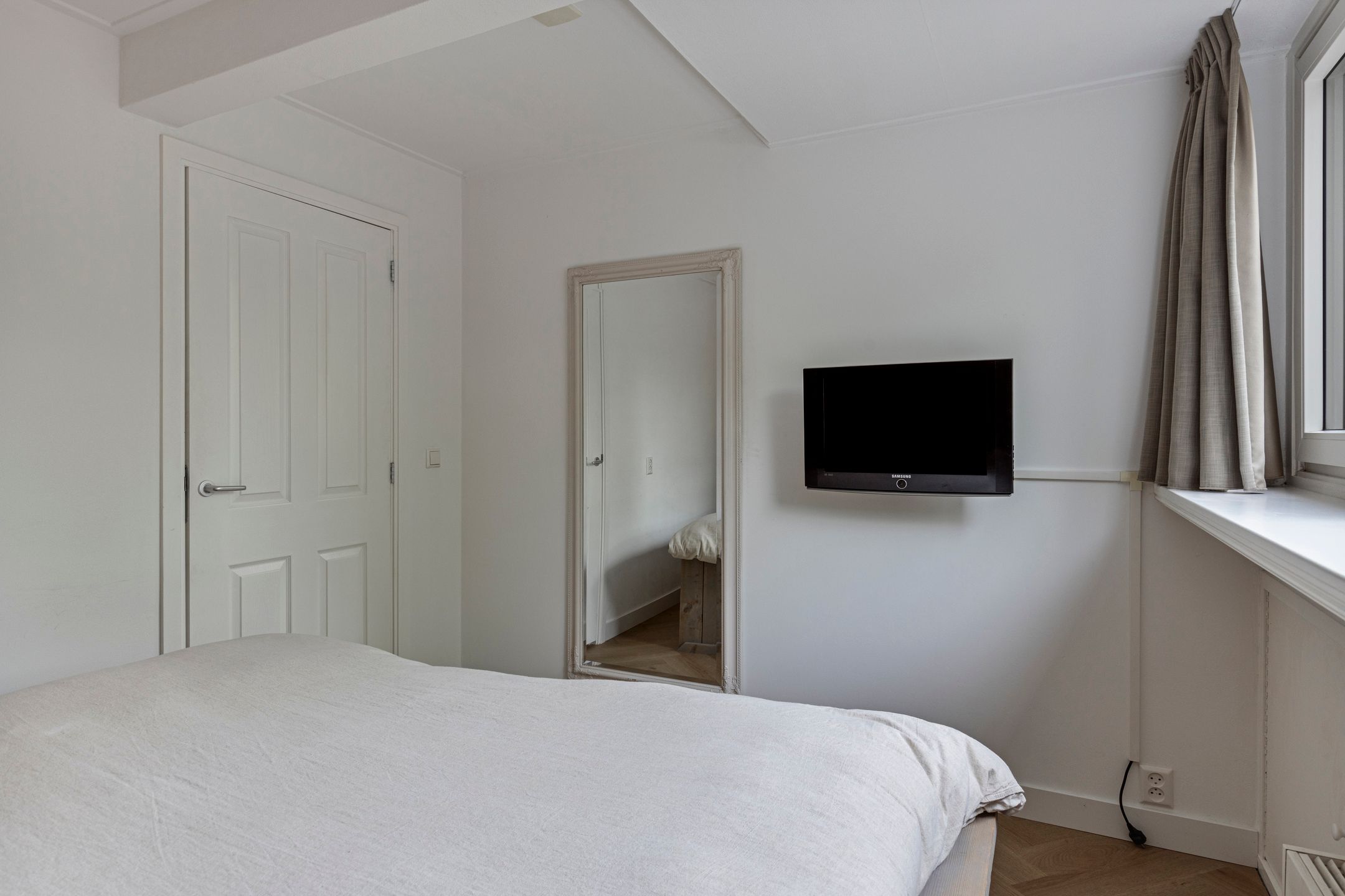 Foto 21 van Julianalaan 34