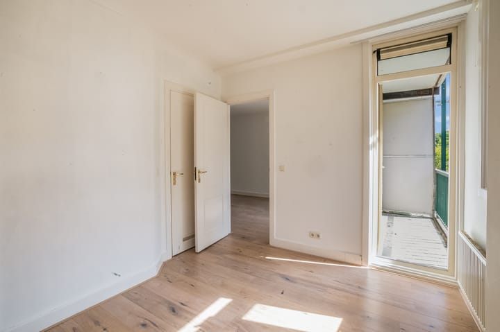 Foto 12 van Admiraal De Ruijterweg 465-1