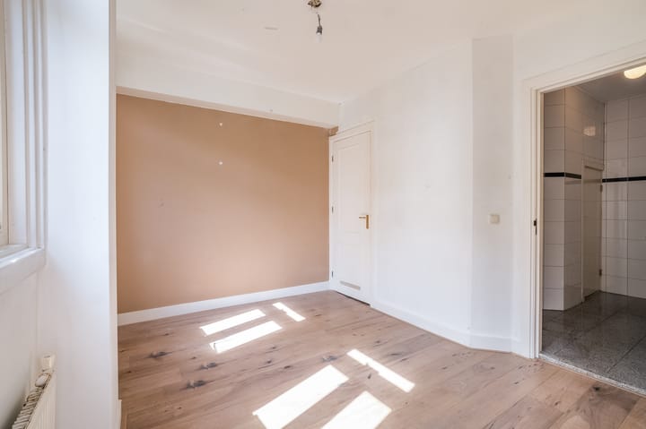 Foto 16 van Admiraal De Ruijterweg 465-1