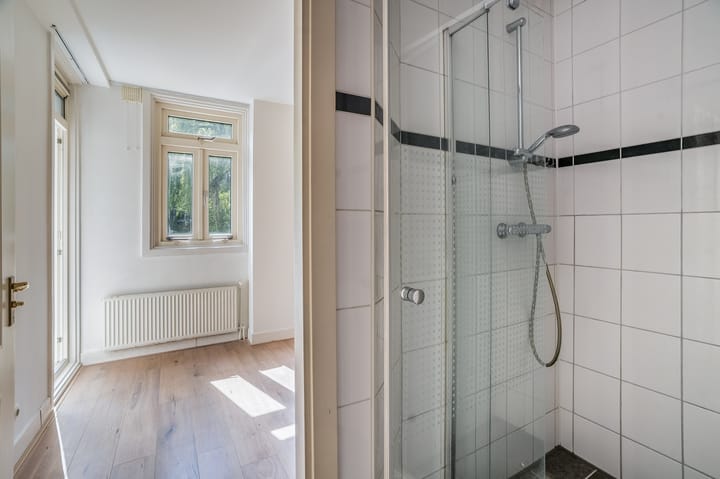 Foto 19 van Admiraal De Ruijterweg 465-1