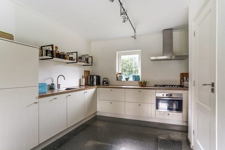 Photo 9 of Lege Hearewei 56