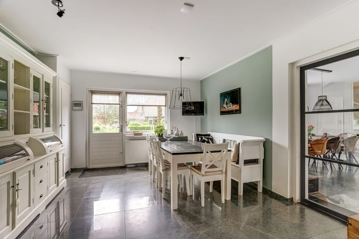 Photo 12 of Lege Hearewei 56