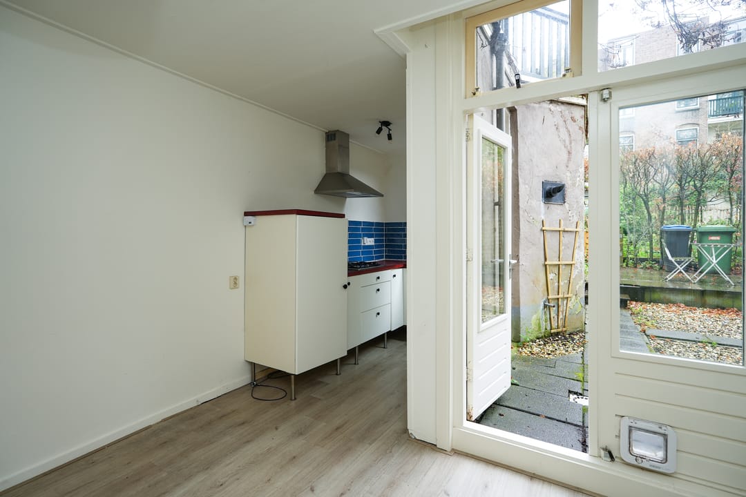 Photo 11 of Agnietenstraat 38