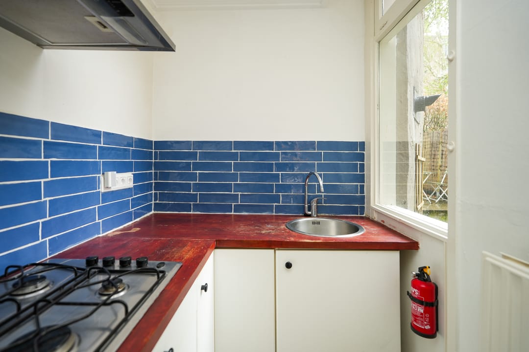 Photo 13 of Agnietenstraat 38