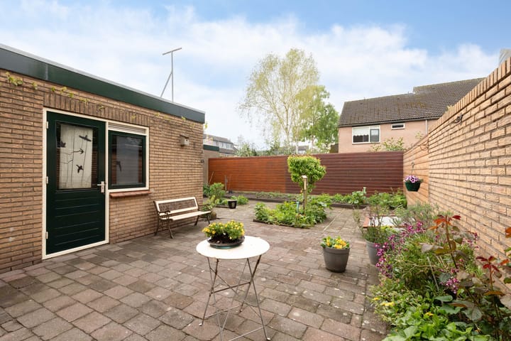 Photo 38 of Van Dijkhuizenstraat 37