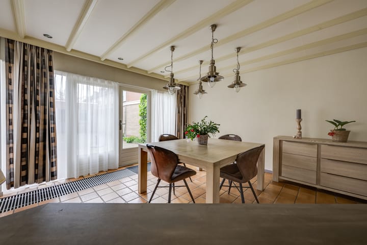 Foto 9 van Veldstraat 17