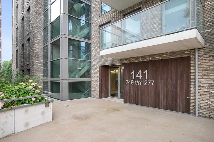 Foto 2 van Friesestraatweg 141-274