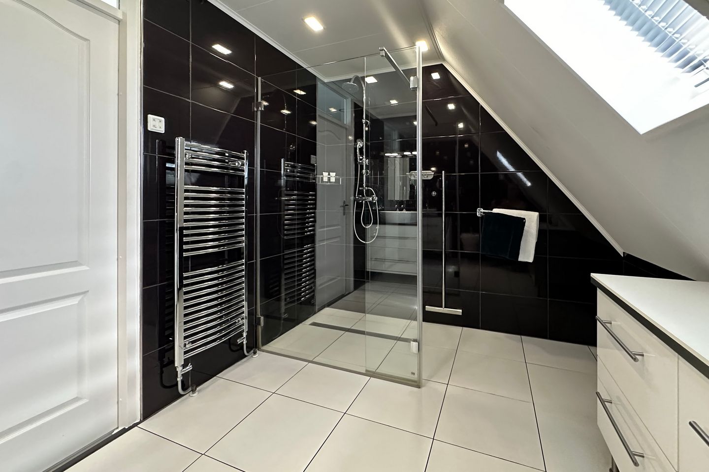 Foto 34 van Laan van Nieuwoord 75