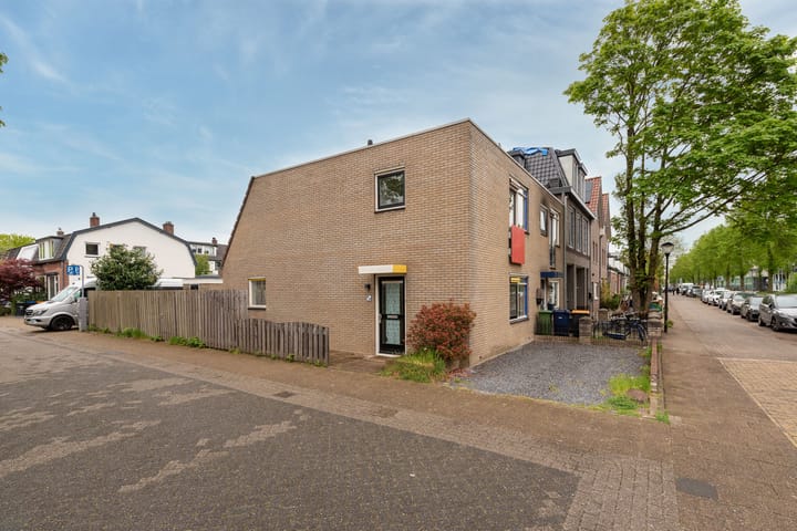 Foto 2 van Middellaan 10