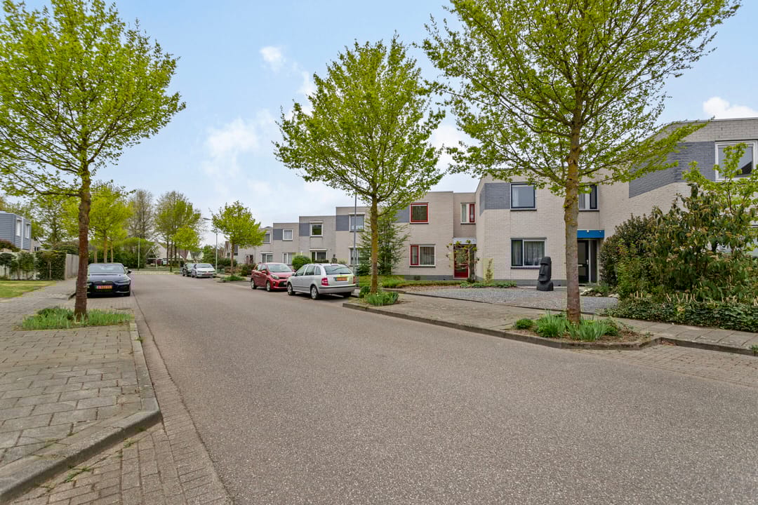 Photo 2 of Martinus Nijhofflaan 31