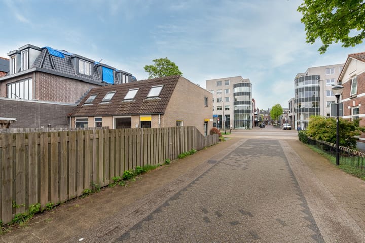 Foto 5 van Middellaan 10