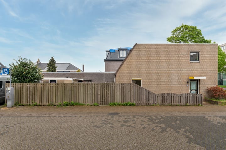 Foto 6 van Middellaan 10