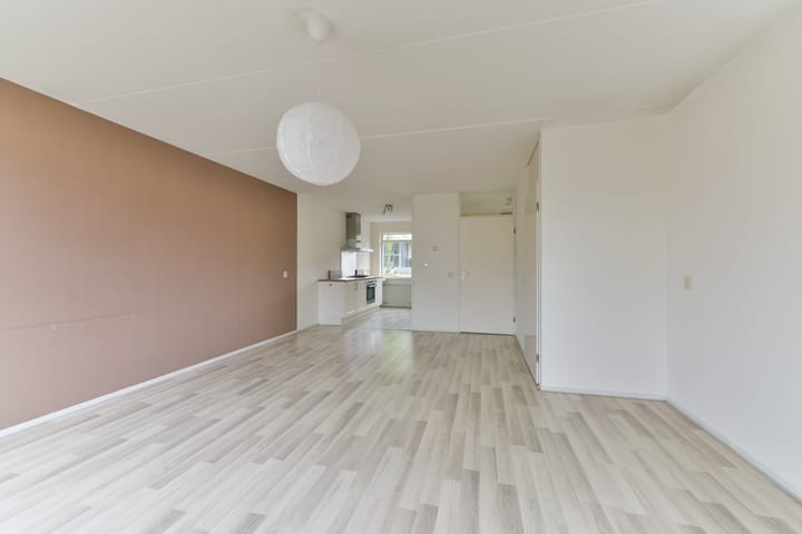 Foto 11 van Middellaan 10