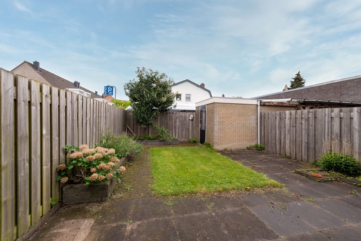 Foto 18 van Middellaan 10