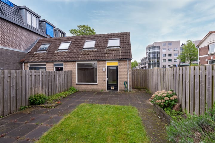 Foto 21 van Middellaan 10