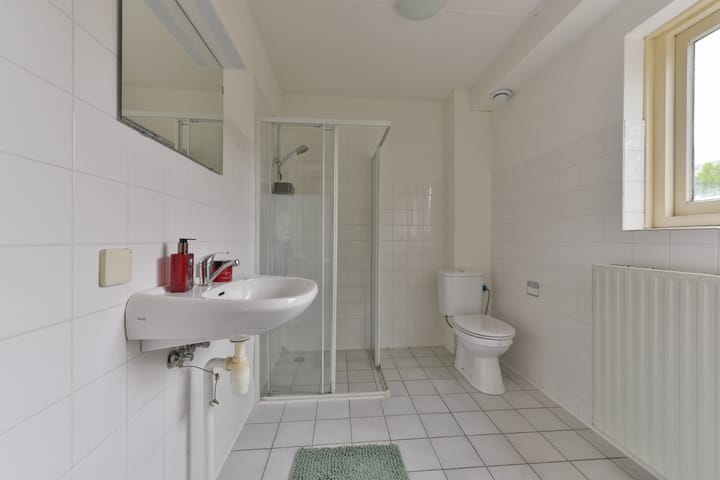 Foto 37 van Middellaan 10