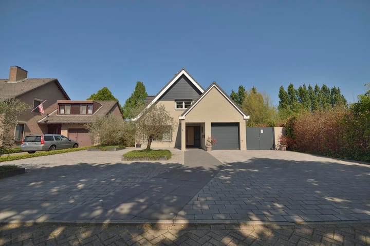 Foto 3 van Van Hövell tot Westerflierhof 30