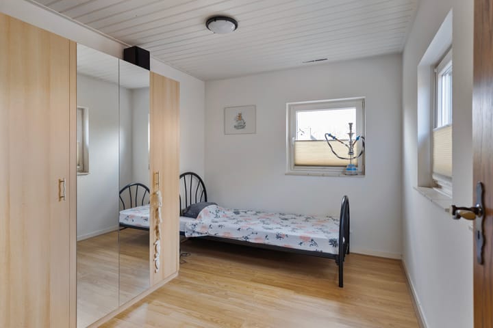 Photo 18 of Van Brederodestraat 14