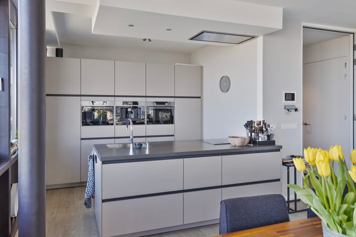 Foto 18 van Barbarossastraat 135