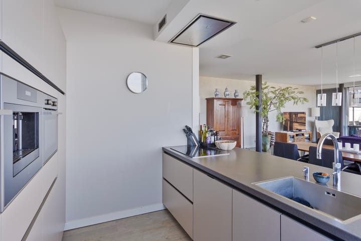 Foto 22 van Barbarossastraat 135