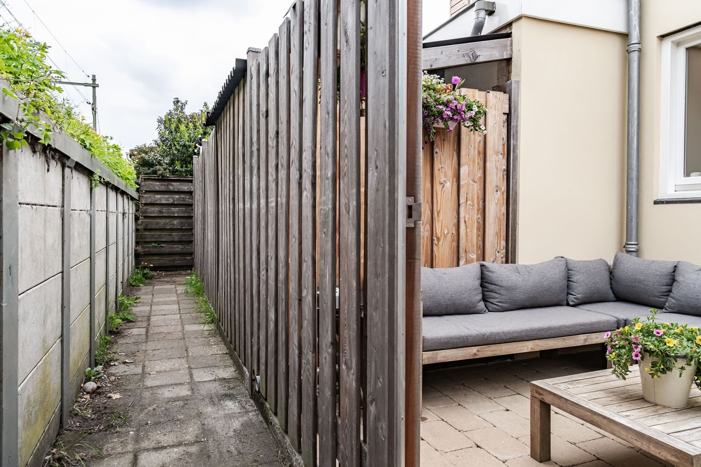 Photo 25 of Leidsevaart 74