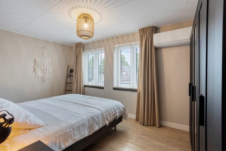 Foto 33 van Molenstraat 44