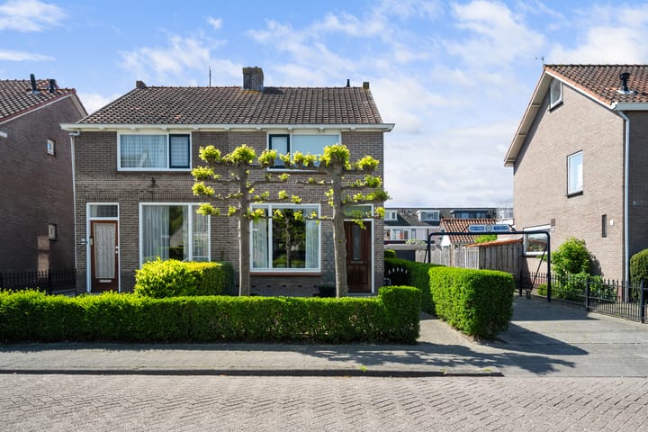 Photo 29 of Admiraal de Ruyterstraat 105