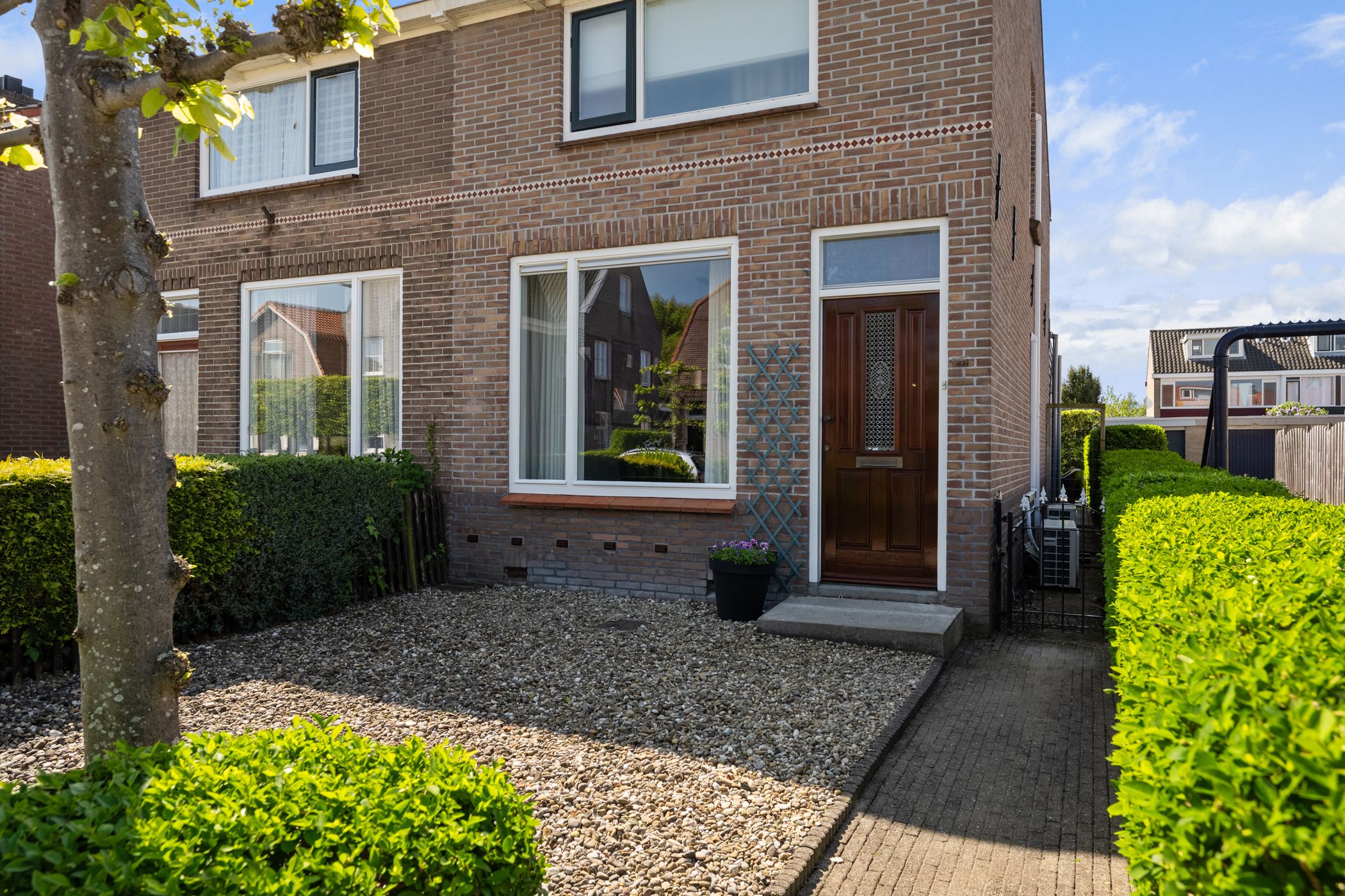 Foto 30 van Admiraal de Ruyterstraat 105