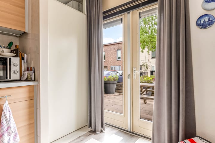 Foto 19 van Brancusistraat 3