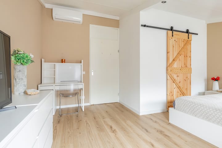 Foto 24 van Brancusistraat 3