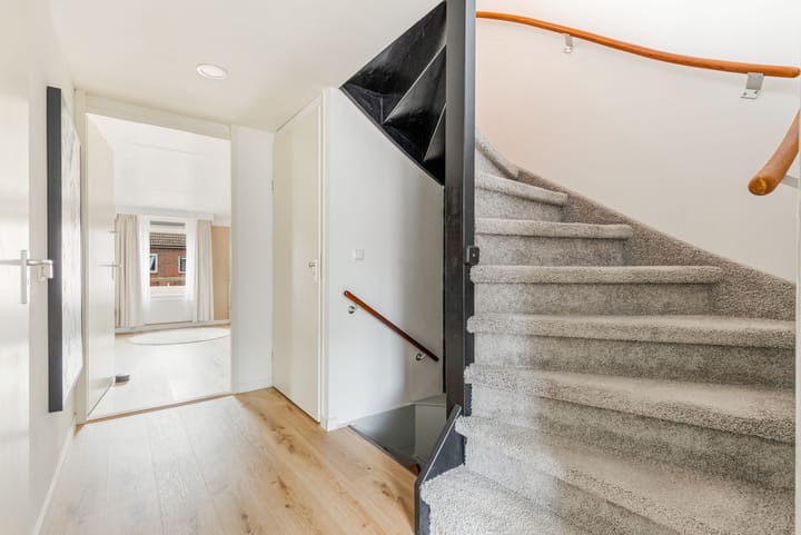 Foto 34 van Brancusistraat 3