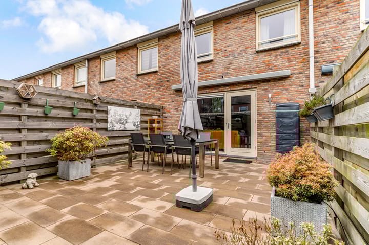 Foto 45 van Brancusistraat 3