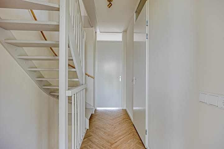 Foto 16 van Stationsweg 31