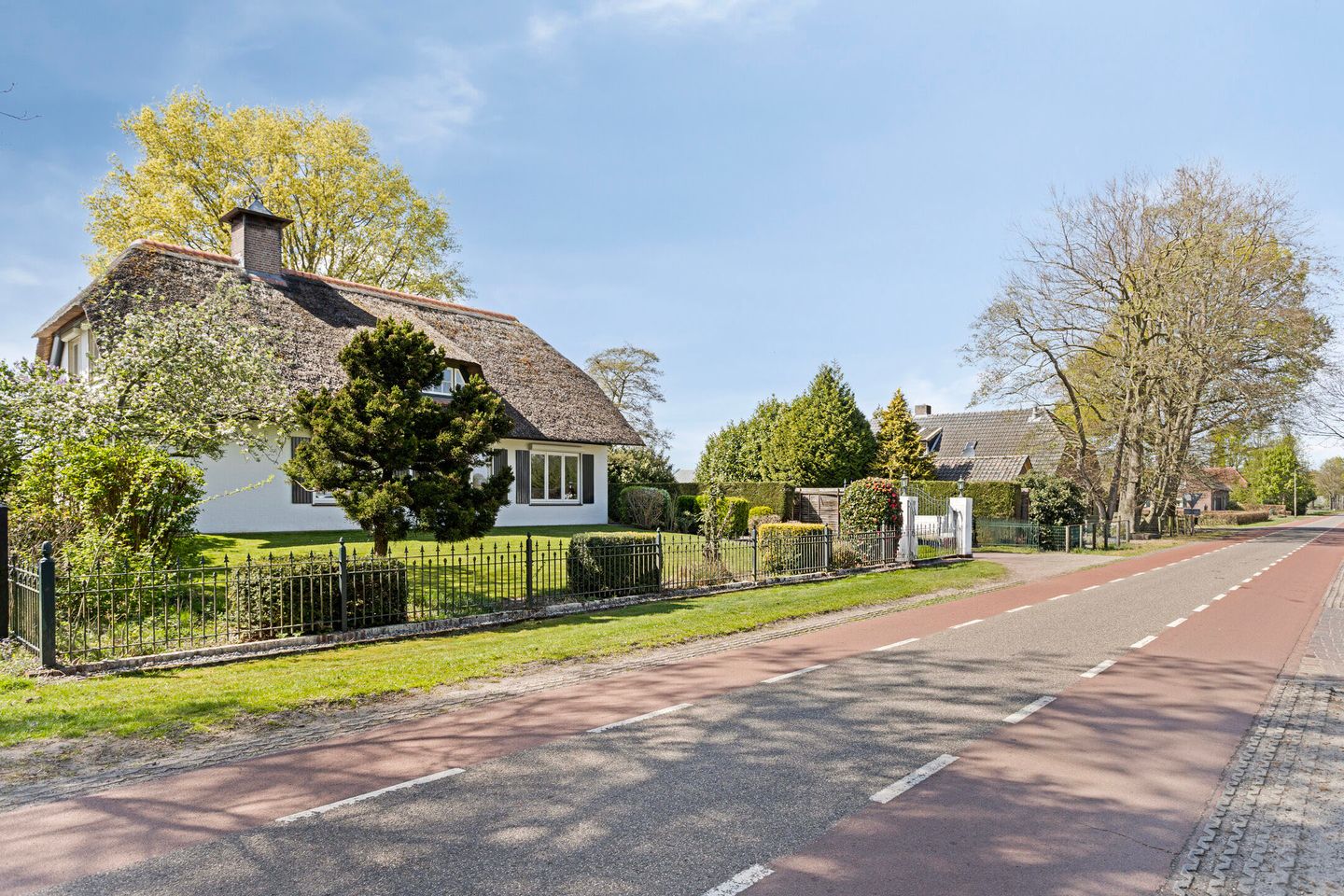 Photo 44 of Graspeel 42