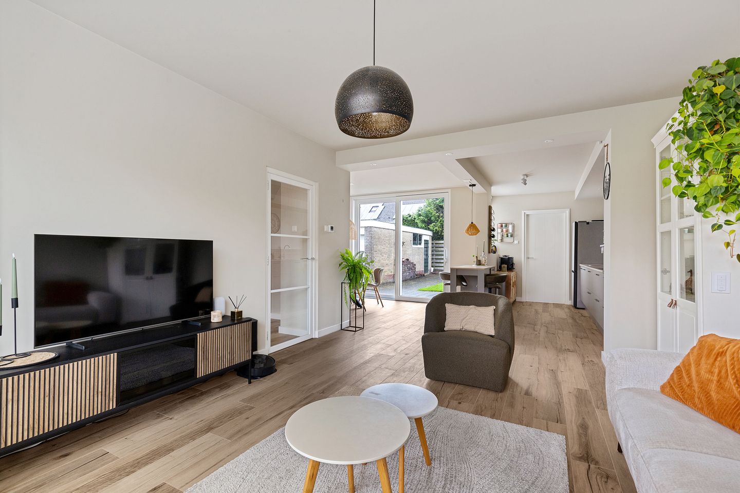 Photo 10 of Gysbert Japiksstraat 13