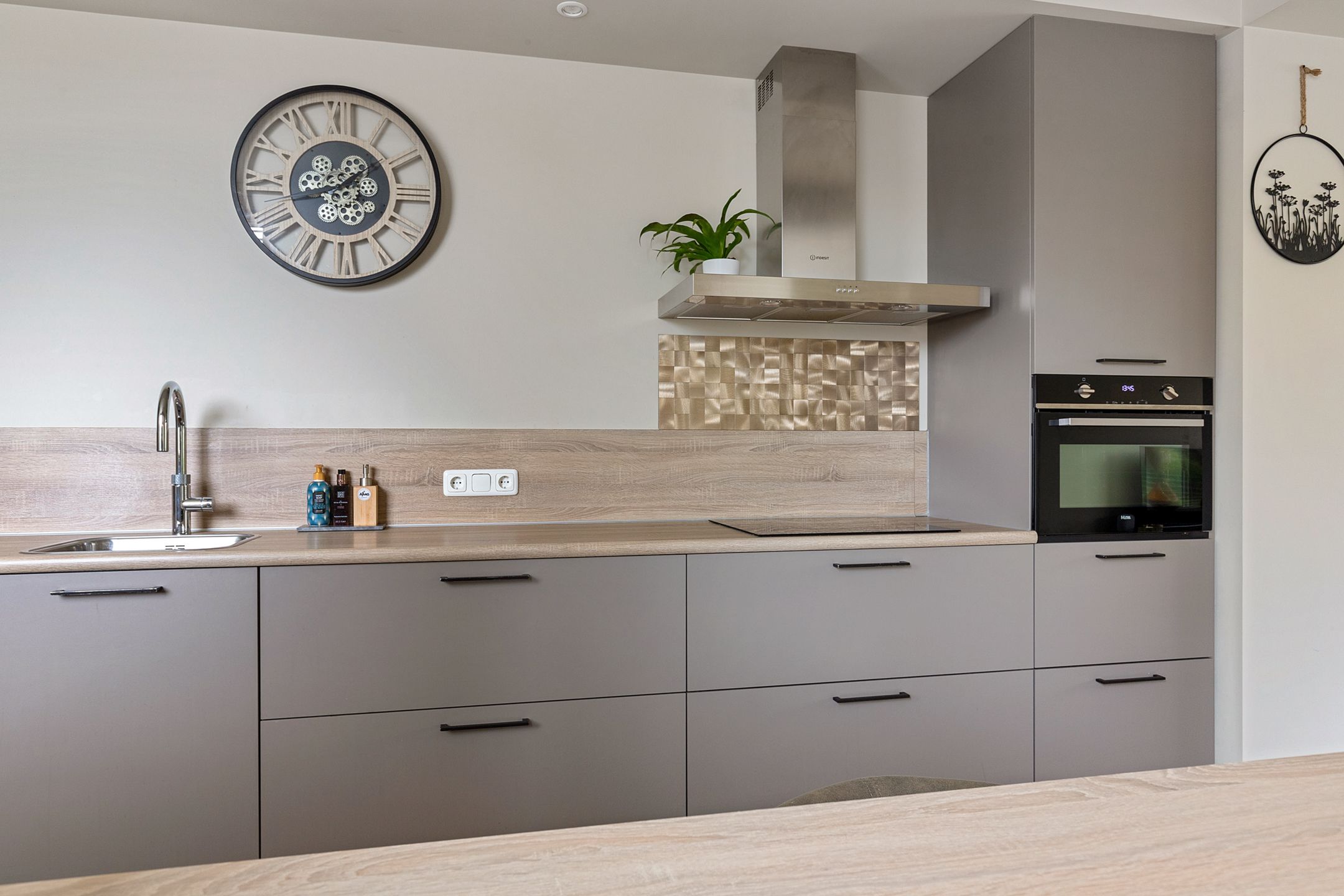 Photo 18 of Gysbert Japiksstraat 13