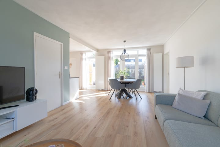 Foto 11 van Burg Cleveringalaan 6