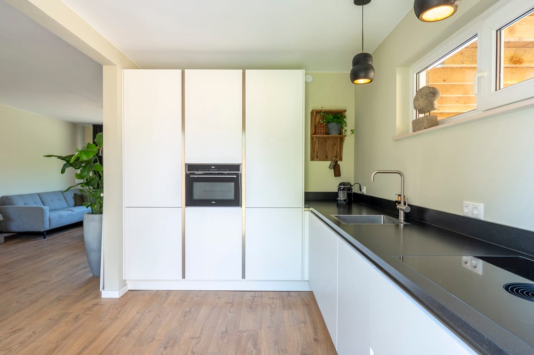 Foto 22 van Burg. Paulssenstraat 12