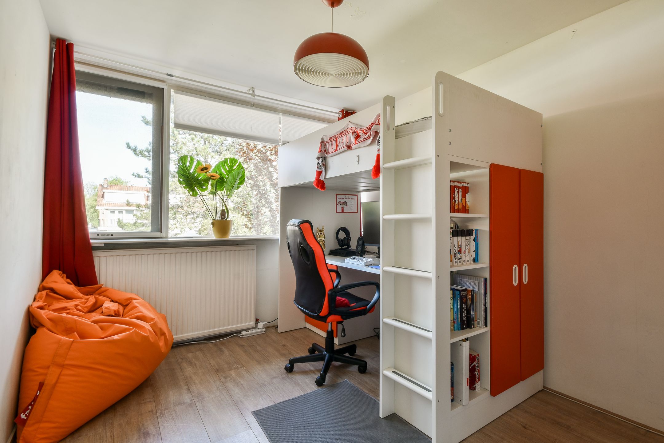 Foto 27 van Oranjeplantsoen 60