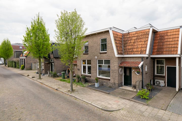 Photo 33 of Lindenweg 47