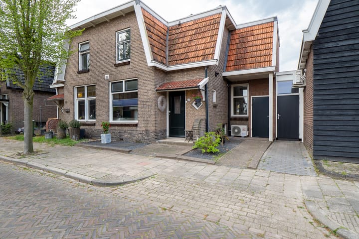 Photo 38 of Lindenweg 47