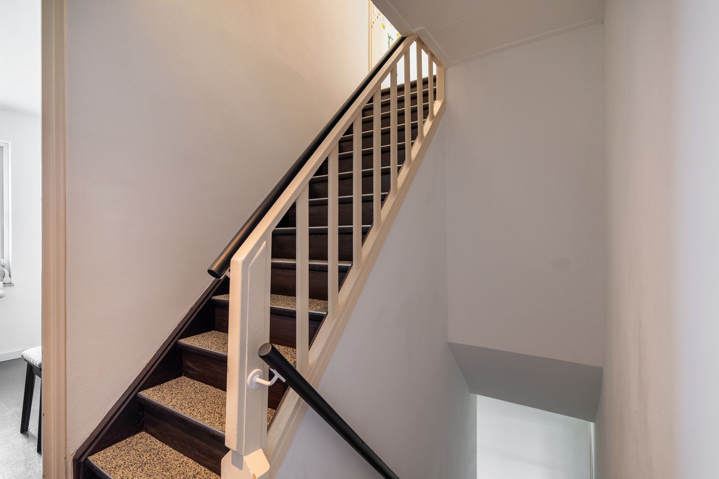 Foto 14 van Russelstraat 15