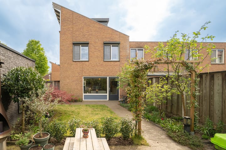 Foto 35 van Bitterzoetlaan 9