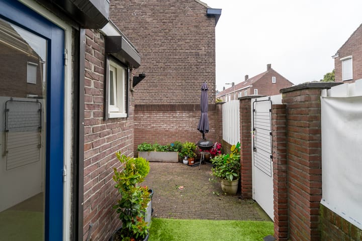 Foto 24 van Bataviastraat 86